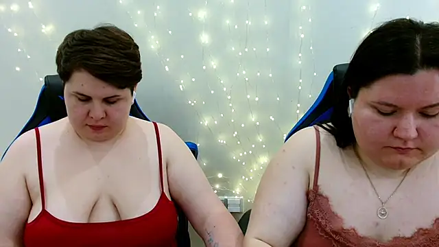 צ'אט XXX בשידור חי של BeckyAndHellen