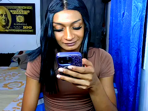 Alexxasexy: вебкам-шоу