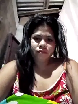 Show modela phoenix_1994 na web-kameri