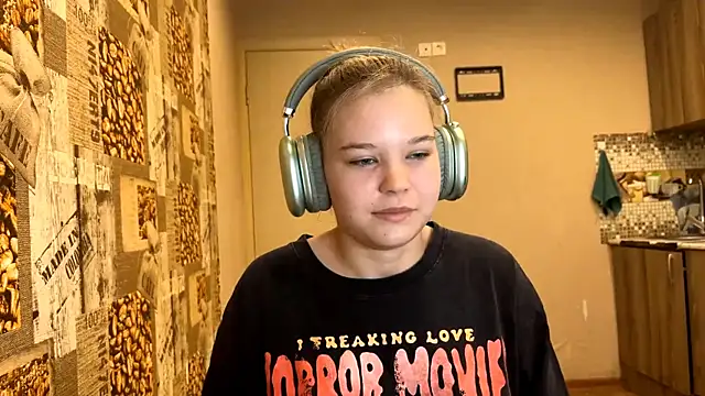 HellyRayn Live XXX chat