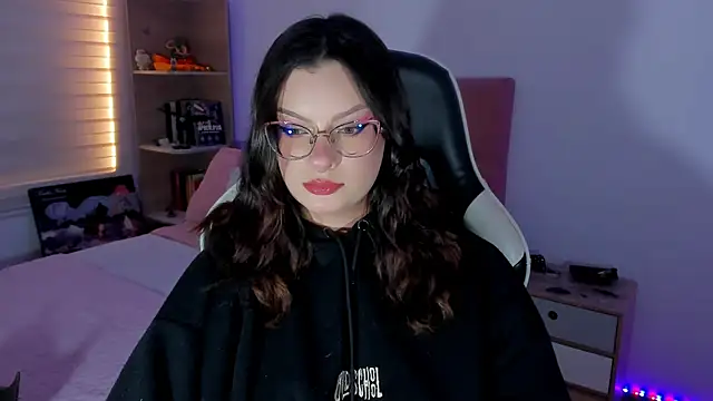 OphelianaRose33: απευθείας συνομιλία ΧΧΧ