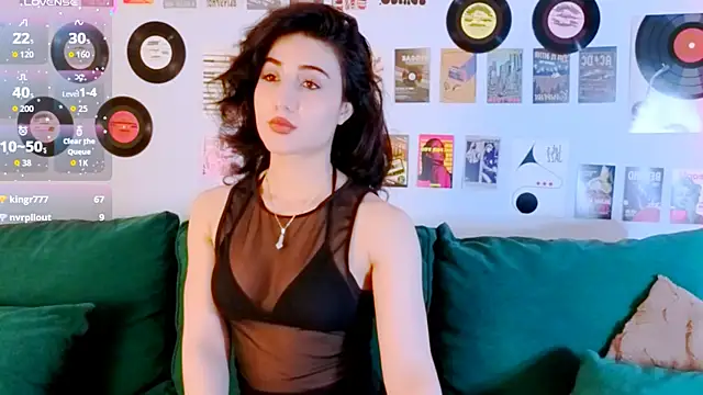 Maya_RogerssのライブXXXチャット