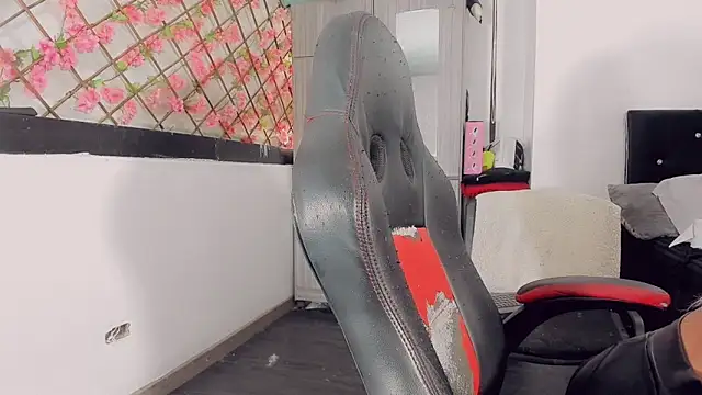 Thiara_veky_'s Live XXX Chat