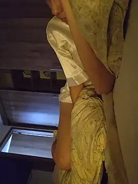 laurent369_ 即時 XXX 聊天