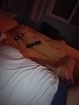 DanTrov79 Show in webcam