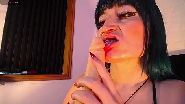 Czat XXX na żywo – alicia_moom