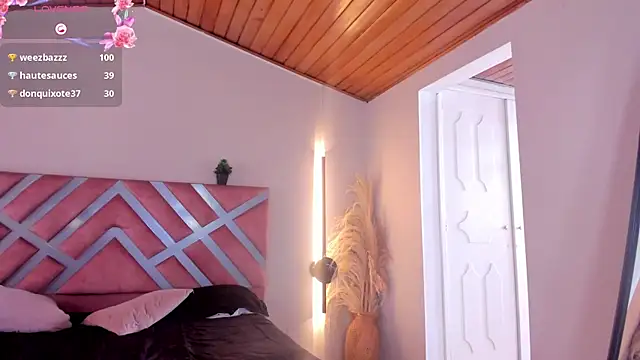 ella__olmos 现场XXX聊天