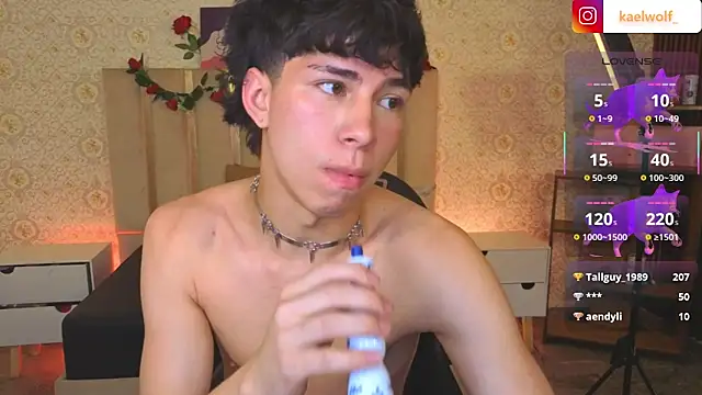 kaelwolf_tay Chat XXX in diretta