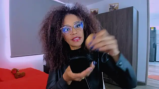 XXX chat uživo modela ScarlettMalbec