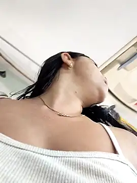 Layla-daring Live XXX-chat