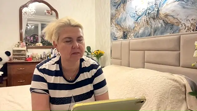 XXX chat uživo modela Galatea_2025