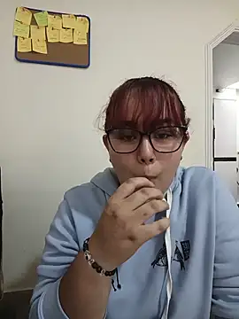 AliceScoot_'s Live XXX Chat