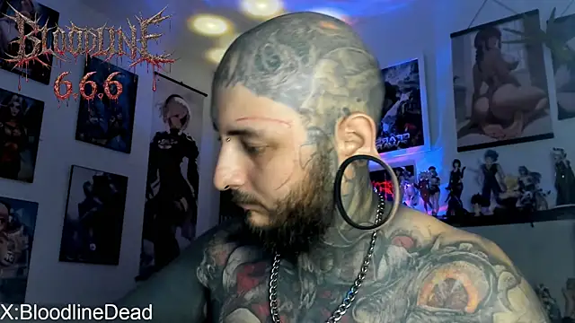DEATHINK666XX: διαδικτυακό σόου στην κάμερα