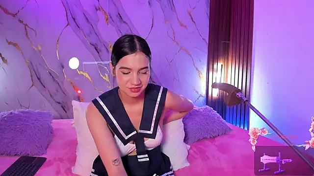 Emmiicute's Live XXX Chat