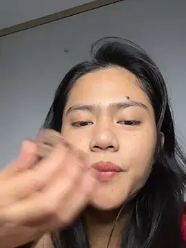Kiee_19 élő XXX-chatje