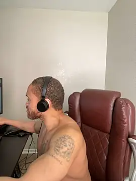 Czat XXX na żywo – Fathero1time
