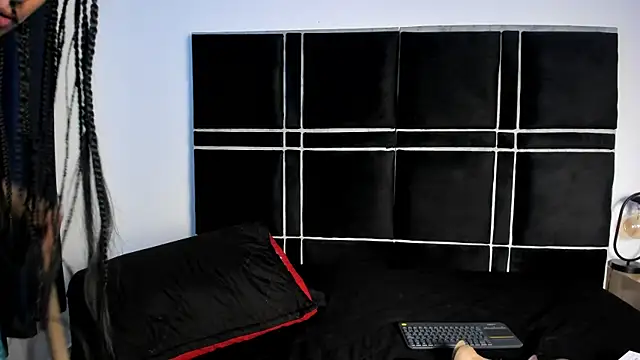 Chat +18 de sasha_roldann ao vivo