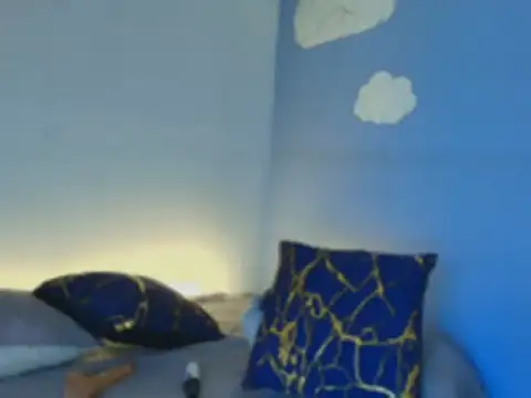 Chat +18 de Kata_Wood_ ao vivo