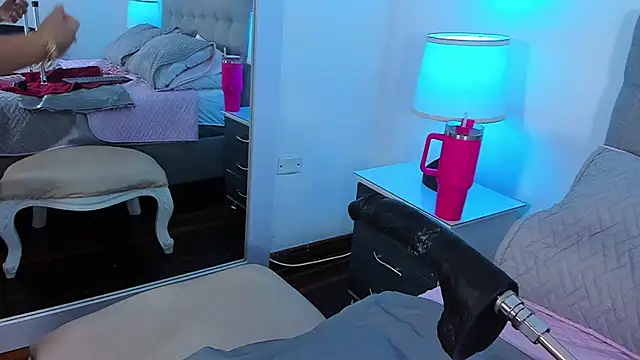 Samantha__Vega 라이브 XXX 채팅