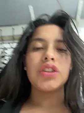 XXX chat uživo modela Miss_Bella_Flame