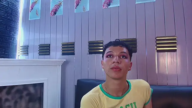 Chat XXX ao vivo de Shadow_Booy