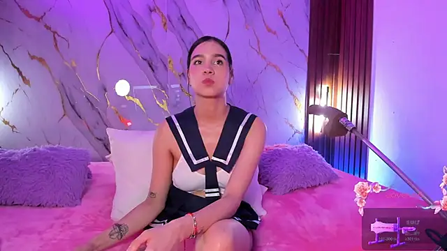 Emmiicute Live XXX-Chat