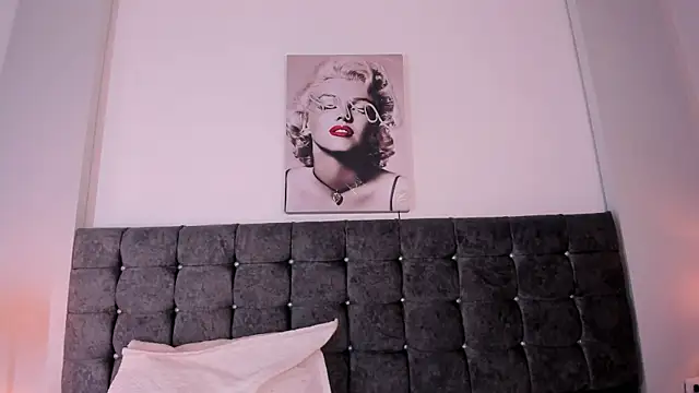 XXX chat uživo modela Nahia_Baker4