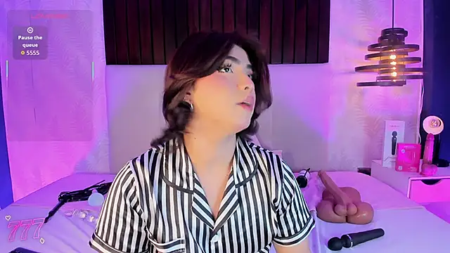 Creamy_Angeloのウェブカメラショー