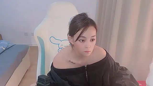-ruiruin Live XXX chat