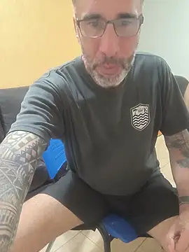 Chat +18 de Tiojhonny ao vivo