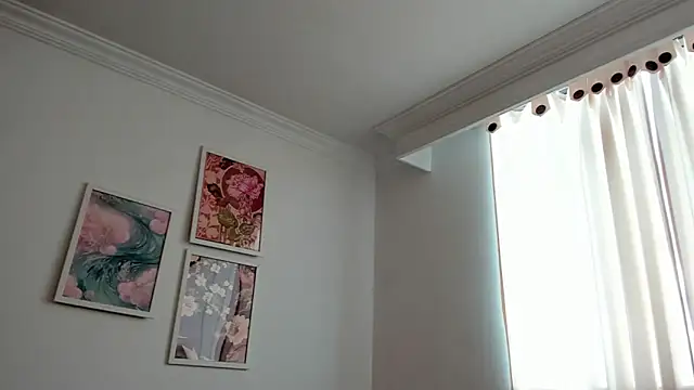 canelleGarces Adlı Modelin Canlı XXX Sohbeti