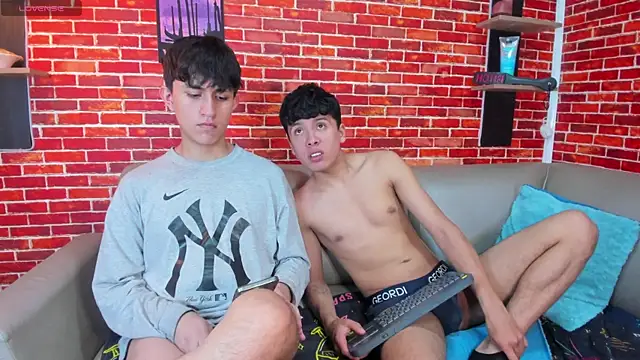Hoot_boyss_ Live XXX-chat