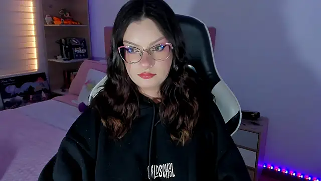 XXX chat uživo modela OphelianaRose33
