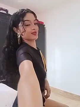 Aphrodite-777's Live XXX Chat