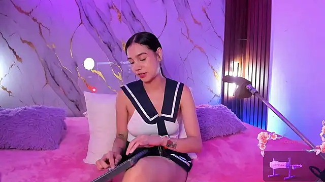 Chat XXX ao vivo de Emmiicute