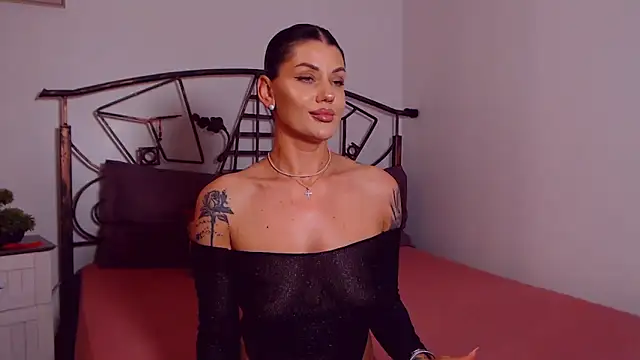 YvonneEverlee Live XXX-chat