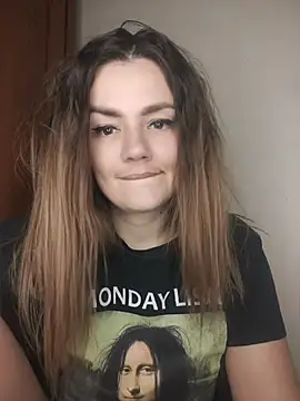 צ'אט XXX בשידור חי של KrissSexi