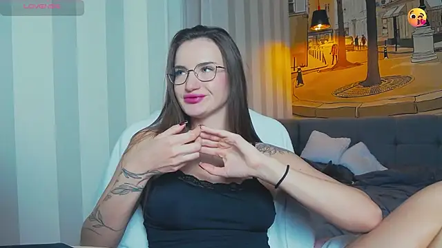 Show modela ALICE__ALICE69 na web-kameri