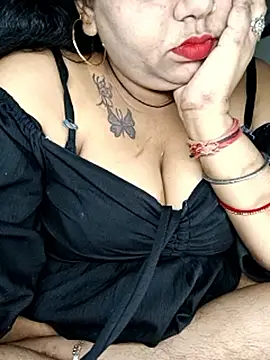 Czat XXX na żywo – Delhi_Patola