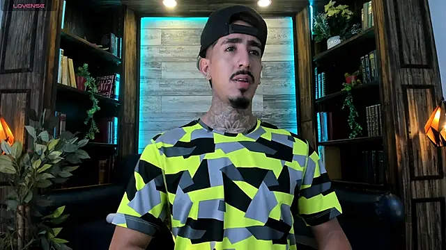 Donovan_Desmond webkamerás műsora
