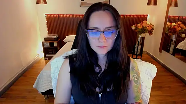 KatherineBond 即時 XXX 聊天