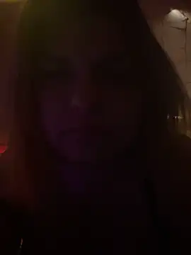 הופעת וובקאם של evaxxxcurvyxxx