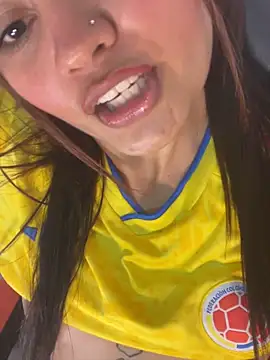 Chat +18 de tifanny_turner ao vivo