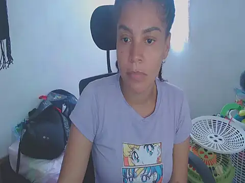 XXX chat uživo modela shayna_cute