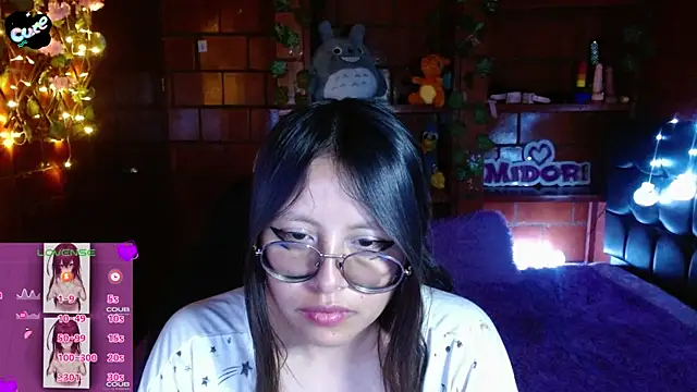 MidoriQuiinn Adlı Modelin Canlı Sohbet Odası
