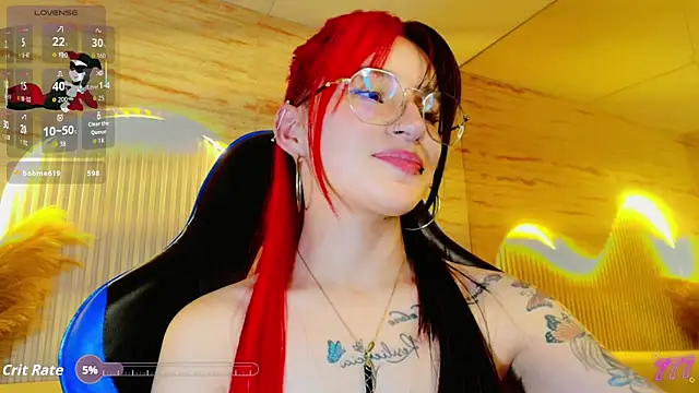 Moon_Red_r live XXX chat