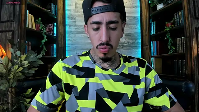 Donovan_Desmond Webcam Show