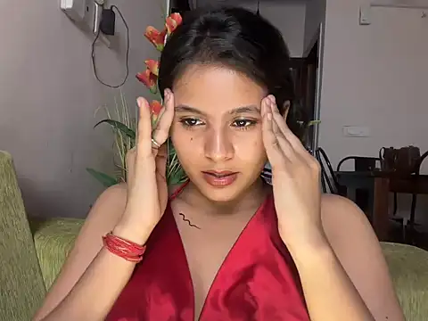 Naira_fit Show in webcam