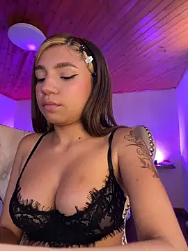 Chat +18 de Isabella18_pink ao vivo
