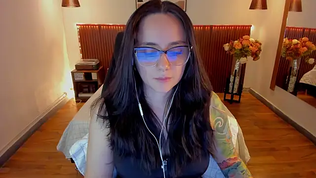 KatherineBond's Live XXX Chat